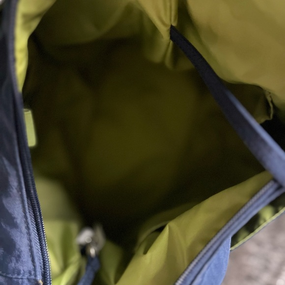 Baggallini Essential Laptop Tote (EUC) - Picture 5 of 8